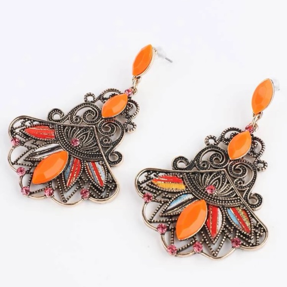 EMERY ROSE Rhinestone Decor Geometric Charm Necklace & Drop Earrings - Picture 4 of 5